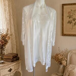 Vintage Oscar de la Renta Pink Label Ivory Embroidered Chiffon Peignoir Set M/L